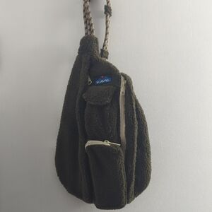 KAVU Army Green Sherpa Rope Sling Bag